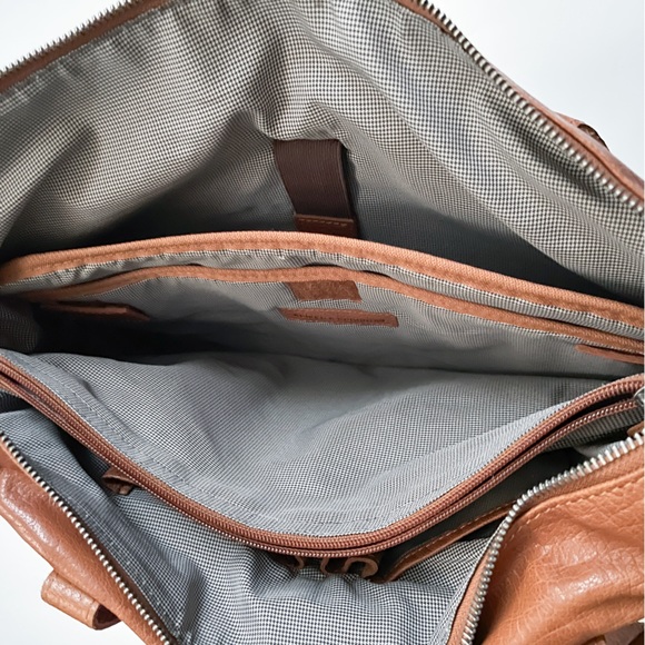 Spikes & Sparrow Large Brown Leather Tote - Picture 7 of 7